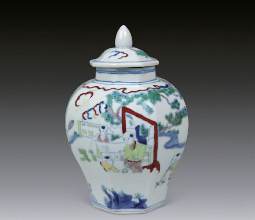 明成化  斗彩婴戏图罐