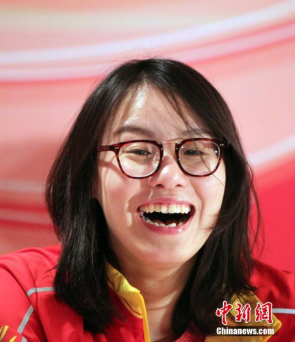 傅园慧新表情包上线 <a target='_blank' href='http://www.chinanews.com/'>中新社</a>记者 洪少葵 摄 点击进入下一页