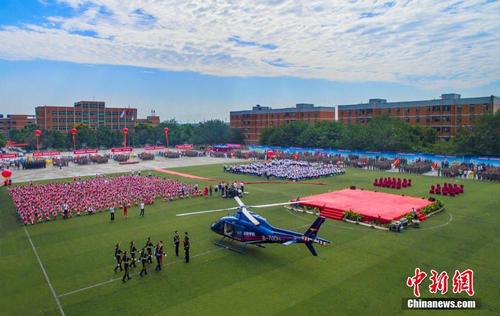 471176f11d674ed89e16b7423598f25e 471176f11d674ed89e16b7423598f25e