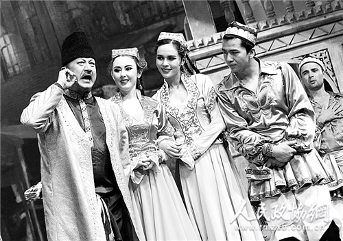 新疆代表团音舞诗《木卡姆印象》 新疆代表团音舞诗《木卡姆印象》