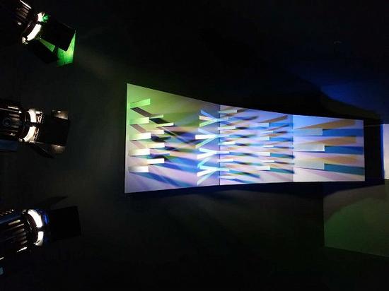 无限的限制 伊夫?萨赫内 2015