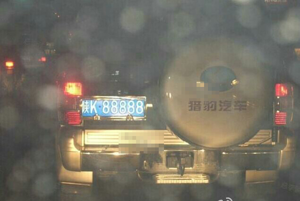 5辆车同挂K88888车牌5 5辆车同挂K88888车牌5