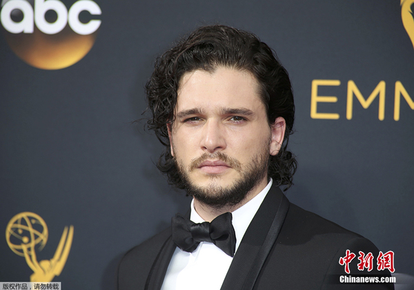 第68届艾美奖颁奖礼 各影星悉数亮相红毯4