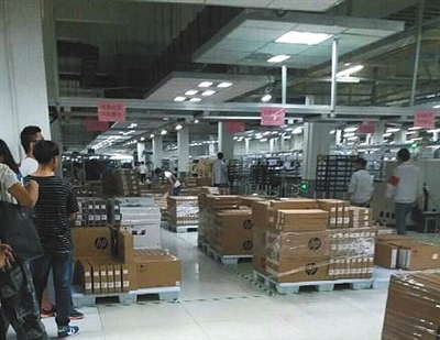 学生每天车间实习10小时:出现过敏等症状 学生每天车间实习10小时:出现过敏等症状