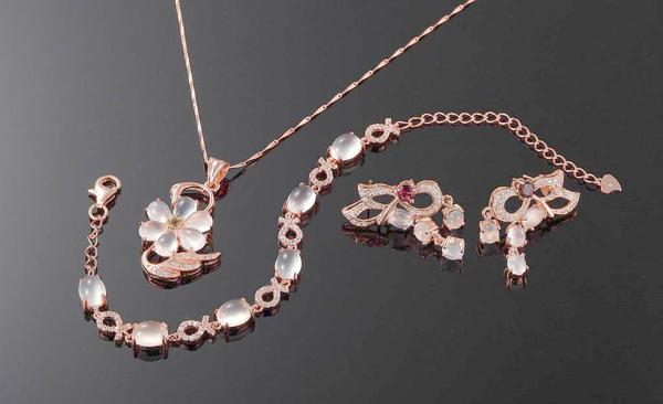 06w58PIC7cZ_1024 06w58PIC7cZ_1024