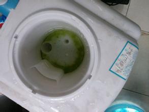 16岁少年饮水机投毒嫌同学吵闹 被判有期徒刑1年 16岁少年饮水机投毒嫌同学吵闹 被判有期徒刑1年