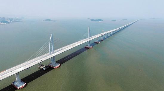 港珠澳大桥主体桥梁贯通 多家在鄂央企参与建设(图)