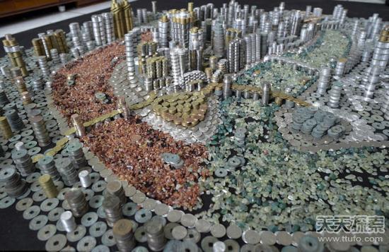 男子收集5万枚硬币:完成的作品让人惊叹 男子收集5万枚硬币:完成的作品让人惊叹