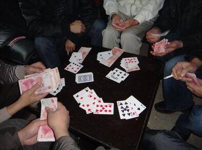 男子好赌被妻子乱棍打死3 男子好赌被妻子乱棍打死3