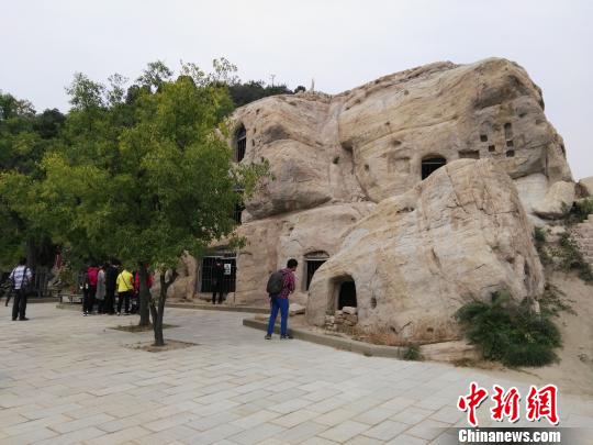 历经两年多修缮、加固，山西太原龙山石窟重新开放。李新锁 摄