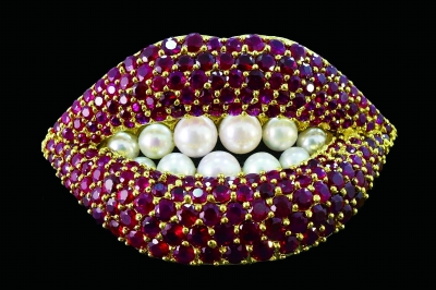 萨尔瓦多·达利设计的胸针 1970年 卡塔尔博物馆管理局收藏 萨尔瓦多·达利设计的胸针 1970年 卡塔尔博物馆管理局收藏