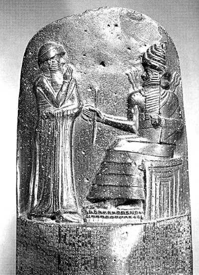 刻有《汉穆拉比法典》的黑色石柱 刻有《汉穆拉比法典》的黑色石柱