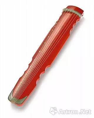 清乾隆御制“湘江秋碧”琴 成交价:5564万港元 清乾隆御制“湘江秋碧”琴 成交价:5564万港元