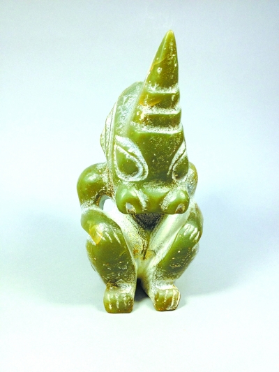 红山岫岩玉太阳神 红山岫岩玉太阳神