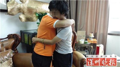 大学生被学校劝退后找工作受挫 精神失常流落街头