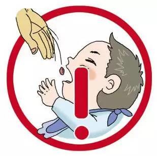 父亲一屁股“坐死”了亲生幼子！只因一个逗孩子玩的动作！