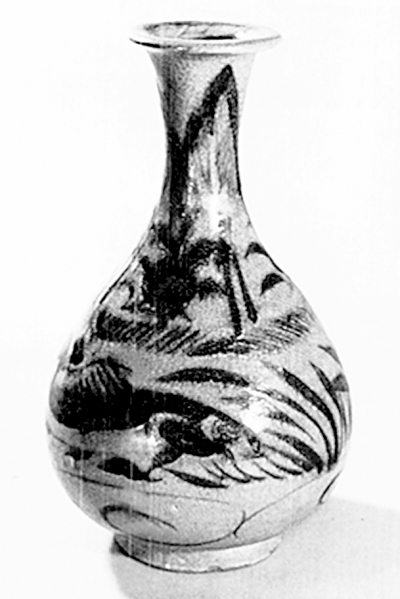 故宫博物院藏玉溪窑青花鱼藻纹玉壶春瓶 故宫博物院藏玉溪窑青花鱼藻纹玉壶春瓶