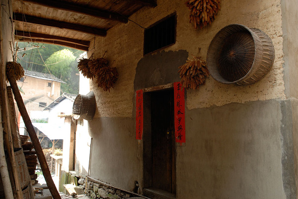 老房土墙藏60万被拆 老房土墙藏60万被拆