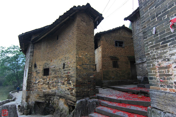 老房土墙藏60万被拆2 老房土墙藏60万被拆2