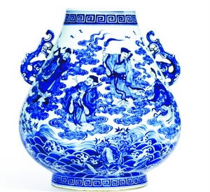 清乾隆 青花八仙贺寿螭耳尊 4444万港元成交 香港苏富比 清乾隆 青花八仙贺寿螭耳尊 4444万港元成交 香港苏富比