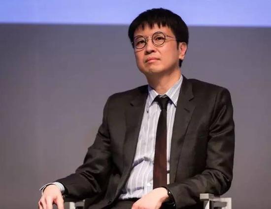 香港收藏家仇浩然（Hallam Chow），仇浩然在美国修读法律，于2006年回到香港定居和工作并开始其对亚洲当代艺术的支持与收藏，图片来源：中央美术学院