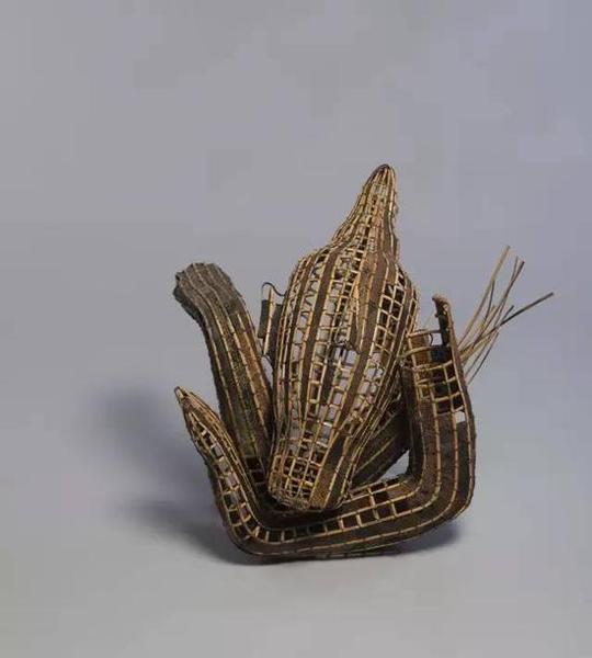 索非亚普·比《手臂中的头》（Head in Arms），2010年，图片来源：西九文化区