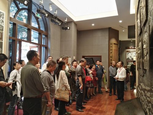 2016102010305640227 2016102010305640227