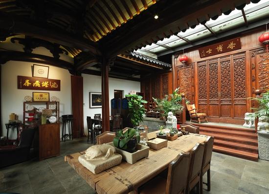 “品味斋”(位于上海市嘉定区“州桥景区”东塘下街59号)1 “品味斋”(位于上海市嘉定区“州桥景区”东塘下街59号)1