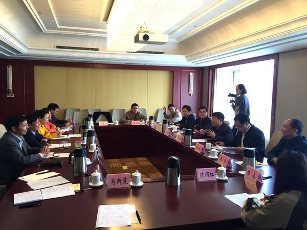 2016102515414311440 2016102515414311440