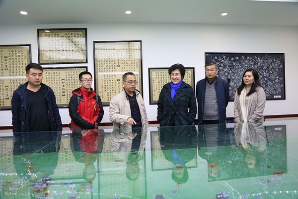 2016102609423864459 2016102609423864459