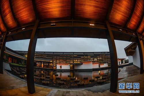 融入了江南传统建筑风格的乌镇互联网国际会展中心。 新华社记者 徐昱 摄 图片来源：新华网