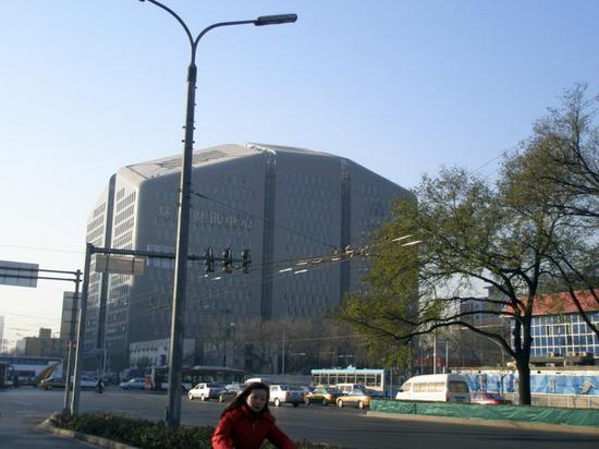 现在的宣武门大街