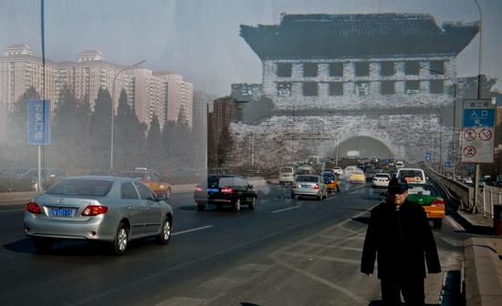 现在的右安门地区，图为箭楼，（图源 新京报 新浪新闻中心联合出品《城门变》，摄影 李飞）