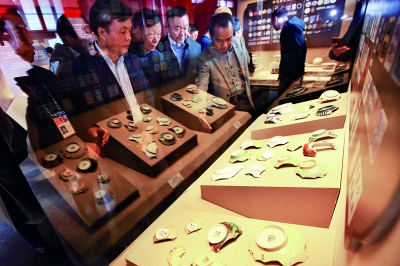 res01_attpic_brief res01_attpic_brief