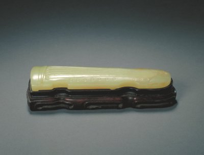 黄玉琴式镇纸 黄玉琴式镇纸