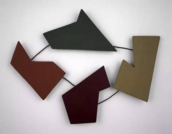 《解压N°30（Relief N°30）》，劳尔?罗兹（RaúlLozza），木材和金属上酪蛋白，1946年