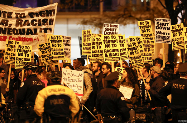 美国民众游行抗议特朗普5 美国民众游行抗议特朗普5