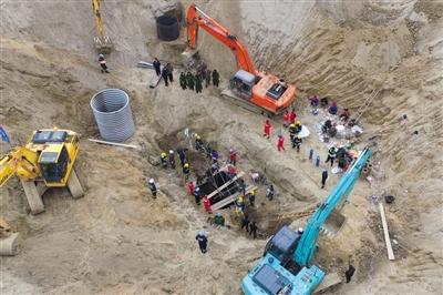 坠井男童遗体被找到5 坠井男童遗体被找到5