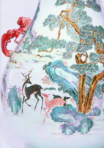 “大清乾隆年制”六字三行篆书款 乾隆本朝 高44.5cm “大清乾隆年制”六字三行篆书款 乾隆本朝 高44.5cm