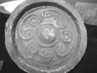 发掘出的汉代瓦当 发掘出的汉代瓦当