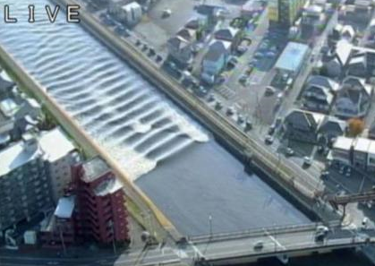 日本震后河水逆流2 日本震后河水逆流2