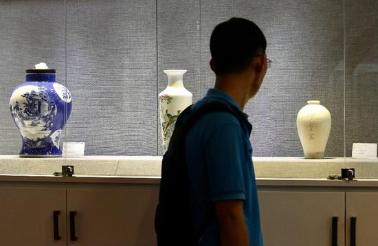 古玩城转型自救 艺术品市场容量萎缩洗牌 古玩城转型自救 艺术品市场容量萎缩洗牌