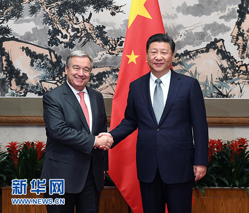 11月28日，国家主席习近平在北京钓鱼台国宾馆会见候任联合国秘书长古特雷斯。 新华社记者饶爱民摄