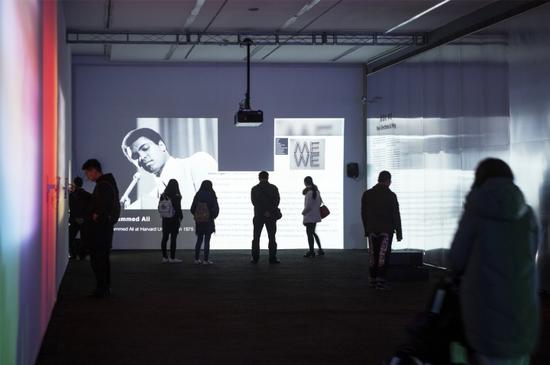 “新倾向：李明”，尤伦斯展览现场
