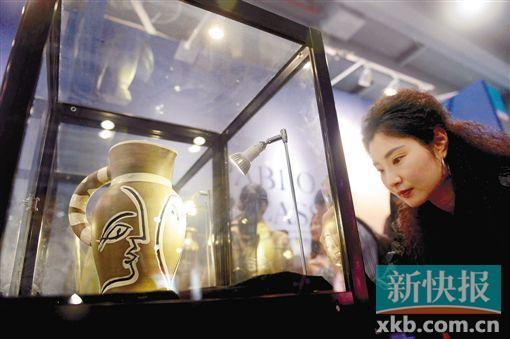 有藏家一口气买下4000万元崖柏藏品!