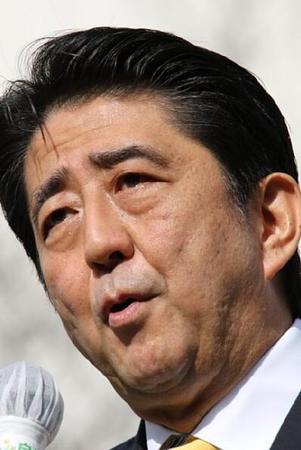 日媒:安倍外交在国际上“左右逢源” 将迎来关键时期