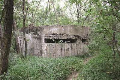 西山保卫战遗址现存的工事之一。丁进供图