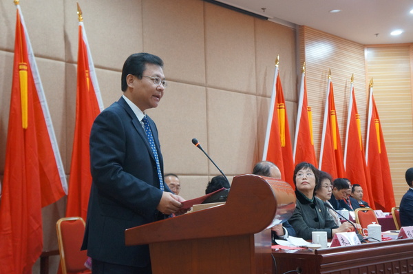 厦门市委常委、厦门市政法委书记李伟华致辞。（记者 照宁摄）3