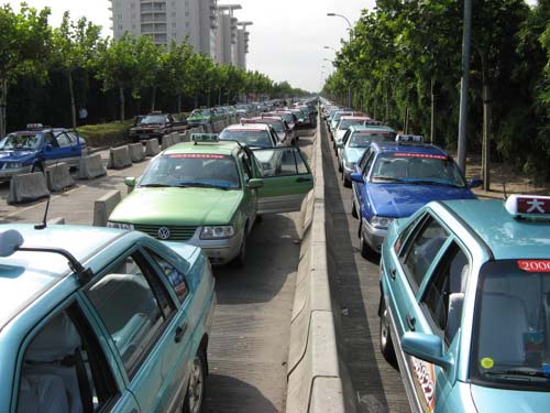 特权出租不排队 特权出租不排队