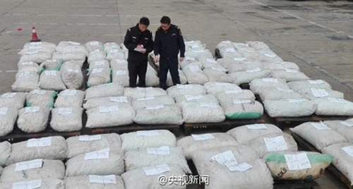 一只穿山甲约有0.4-0.6公斤鳞片，3吨意味着有5000-7500只穿山甲被杀害。 (央视记者王殿甲)